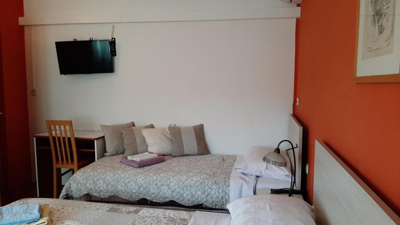 Rooms Neda Rab Town Extérieur photo