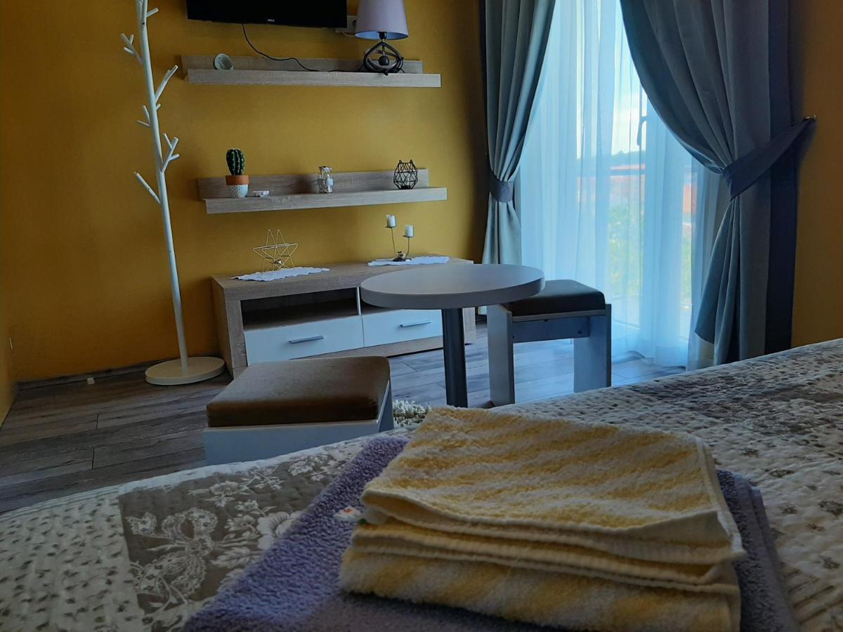 Rooms Neda Rab Town Extérieur photo